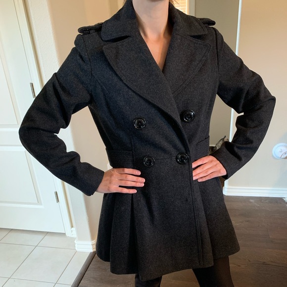 Gray pleated wool, polyester blend coat - Picture 3 of 4